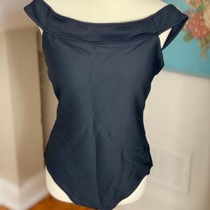 Old Navy black ribbed swimsuit